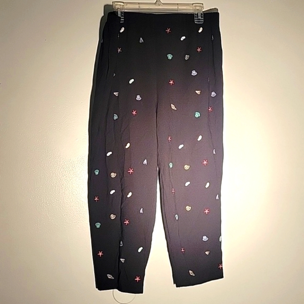 DRAPER'S & DAMON'S Women's Black Embroidered Sea Shells Crop Pants, Size: PXL